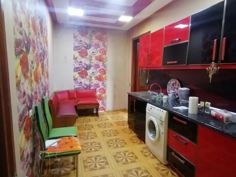 Elan №6370999 - Bakı, 28 May m., 2 otaqlı, 60 m², 5/5 mərtəbə
