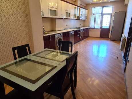4-комн. новостройка - Наримановский  р. - 200 м²