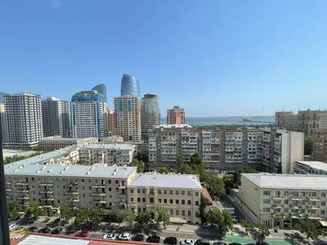 4 otaq · 249 m² · 13/20 mərtəbə, 28 May