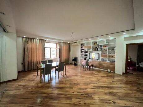4-комн. новостройка - м. Шах Исмаил Хатаи - 170 м²