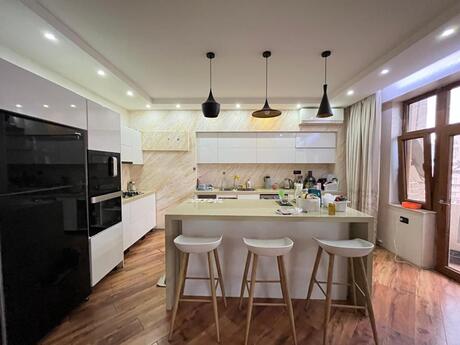 4-комн. новостройка - м. Шах Исмаил Хатаи - 170 м²