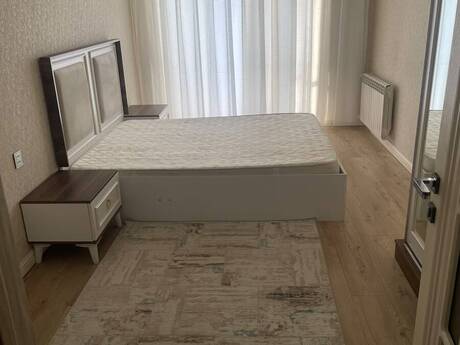 Elan №6371174 - Bakı, Şah İsmayıl Xətai m., 3 otaqlı, 130 m², 7/16 mərtəbə