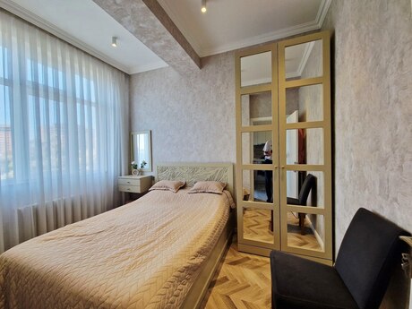 2-комн. новостройка - м. Кара Караев - 62 м²