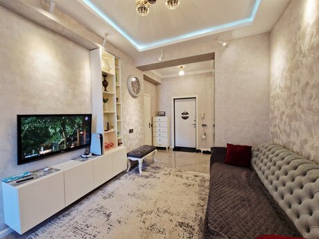 2-комн. новостройка - м. Кара Караев - 62 м²