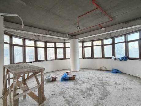4 otaqlı yeni tikili - Bakıxanov q. - 157 m²