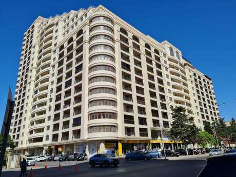4 otaqlı yeni tikili - Bakıxanov q. - 157 m²