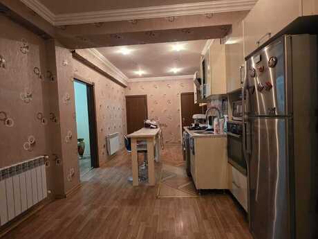 3 otaqlı mənzil, 107 m², İnşaatçılar: 230 000 ₼ 5