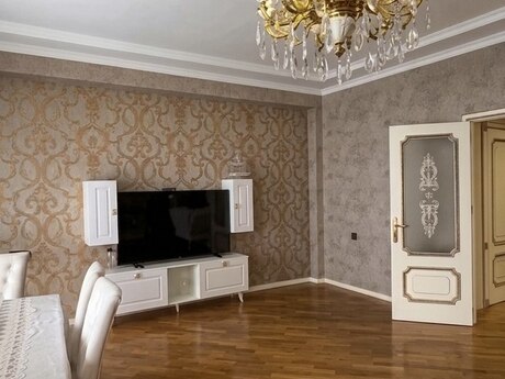 3 otaqlı mənzil, 141 m², Memar Əcəmi: 370 000 ₼ 2