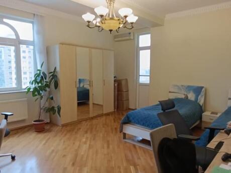 4 otaqlı mənzil, 202 m², Nizami: 420 000 ₼ 5