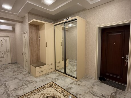 3 otaqlı yeni tikili - Binəqədi r. - 116 m²