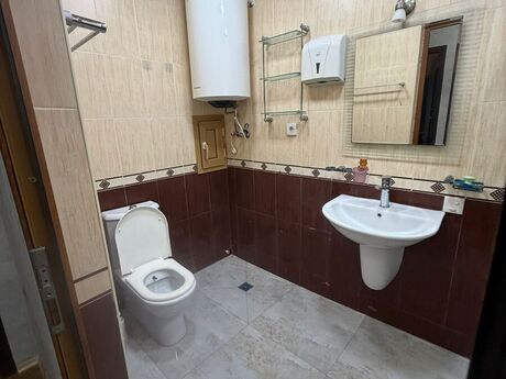 3-room apartment for rent, 110 m², İnşaatçılar: 850 ₼/mo 3