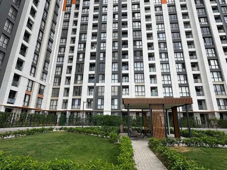 3-комн. новостройка - м. Иншаатчылар - 70 м²