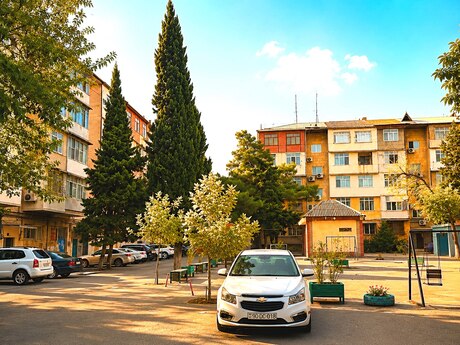 4 otaqlı köhnə tikili - Qara Qarayev m. - 100 m²