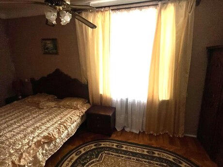 Elan №6371805 - Bakı, Şah İsmayıl Xətai m., 2 otaqlı, 60 m², 4/5 mərtəbə