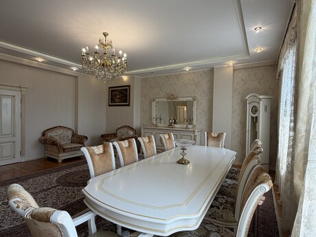 6 otaqlı mənzil, 233 m², 28 May: 950 000 ₼ 3