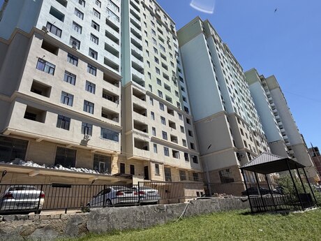 Elan №6371822 - Bakı, Qaraçuxur q., 2 otaqlı, 65 m², 11/14 mərtəbə