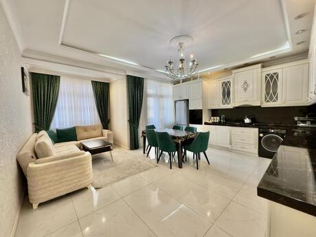 3 otaqlı mənzil, 180 m², Yasamal: 320 000 ₼ 2