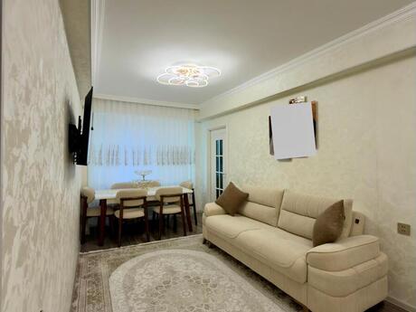 3 otaqlı mənzil, 85 m², Bakıxanov: 169 900 ₼ 2