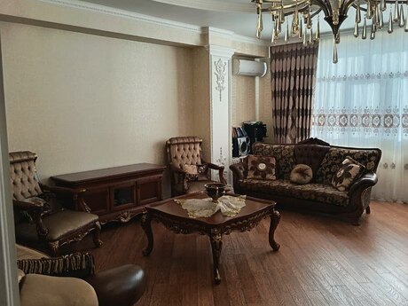 5 rooms · 206 m² · floor 6/13, Azadlıq Prospekti