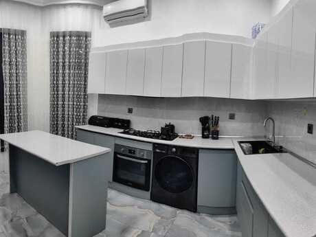 Elan №6372176 - Bakı, Badamdar q., 4 otaqlı, 180 m²