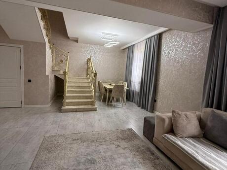 4 otaqlı həyət evi/bağ evi - Yeni Suraxanı q. - 161 m²
