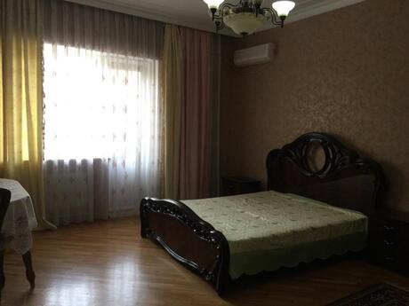 Объявление №6372405 - Баку, м. Элмляр Академиясы, 3-комн., 140 м², 2/10 этаж