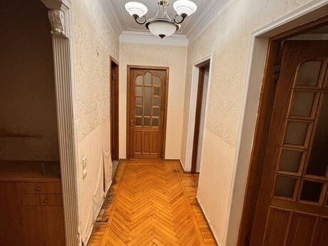 Kirayə 3 otaqlı mənzil, 104 m², 28 May: 150 ₼/ay 3