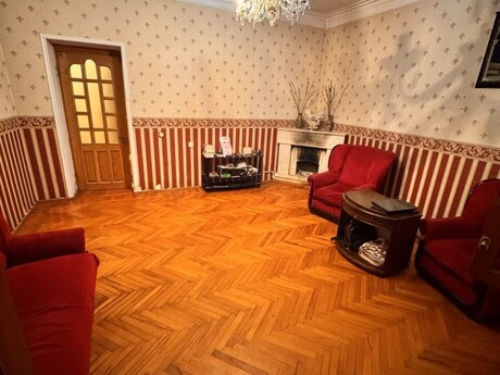 Kirayə 3 otaqlı mənzil, 104 m², 28 May: 150 ₼/ay 2