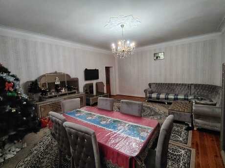 6 otaqlı həyət evi/bağ evi - Bakıxanov q. - 323 m²