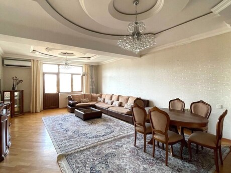 Elan №6372506 - Bakı, Nizami m., 3 otaqlı, 130 m², 19/21 mərtəbə