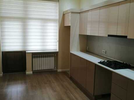 2-комн. новостройка - Насиминский  р. - 81 м²