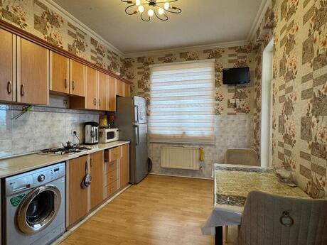 3 otaqlı mənzil, 110 m², Neftçilər: 260 000 ₼ 3