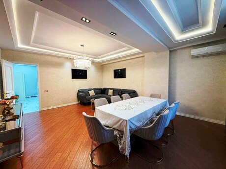 Аренда: 3-комнатная квартира, 150 м², Elmlər Akademiyası: 1 700 ₼/мес 2