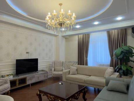 Elan №6372796 - Bakı, Gənclik m., 3 otaqlı, 130 m², 14/18 mərtəbə