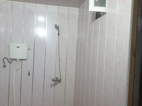 1 otaqlı həyət evi/bağ evi - Badamdar q. - 40 m²