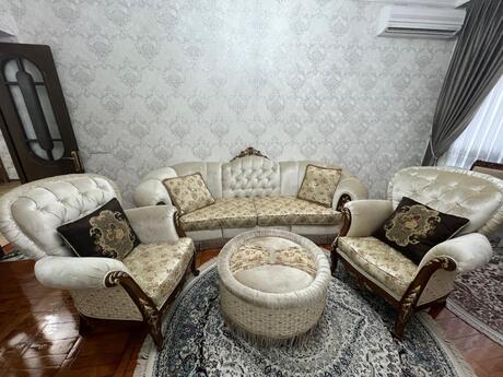 3 otaqlı köhnə tikili - Elmlər Akademiyası m. - 72 m²