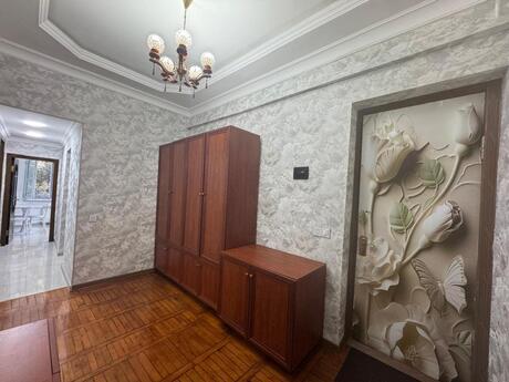 3 otaqlı köhnə tikili - Elmlər Akademiyası m. - 72 m²