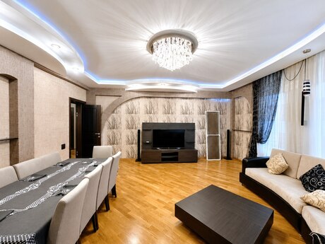 3 otaqlı mənzil, 145 m², İnşaatçılar: 370 000 ₼ 5