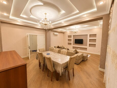 3 otaqlı yeni tikili - Ağ şəhər q. - 146 m²