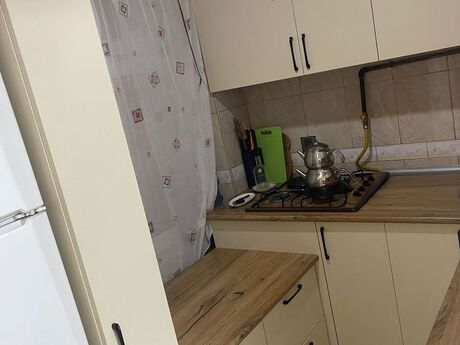 3 otaqlı köhnə tikili - Nəriman Nərimanov m. - 65 m²