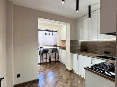 Elan №6373077 - Bakı, Xətai r., 2 otaqlı, 65 m², 8/9 mərtəbə