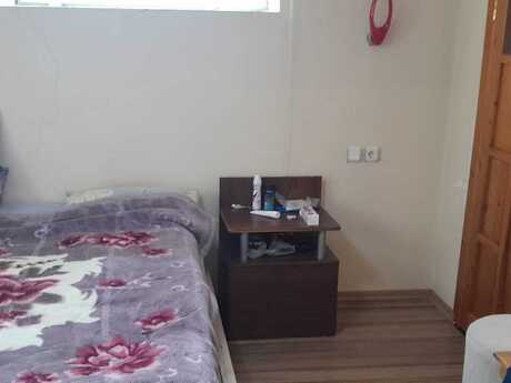 4 otaqlı həyət evi/bağ evi - Hövsan q. - 100 m²
