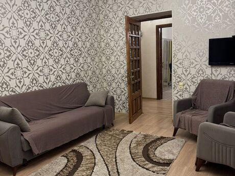 Elan №6373262 - Bakı, Nizami m., 2 otaqlı, 76 m², 3/5 mərtəbə