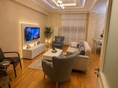 3 otaqlı yeni tikili - Ağ şəhər q. - 105 m²