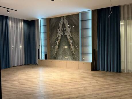 7 otaqlı həyət evi/bağ evi - Şüvəlan q. - 800 m²