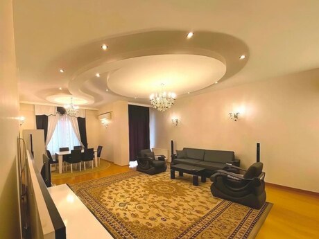 4 otaqlı köhnə tikili - Sahil m. - 203.5 m²