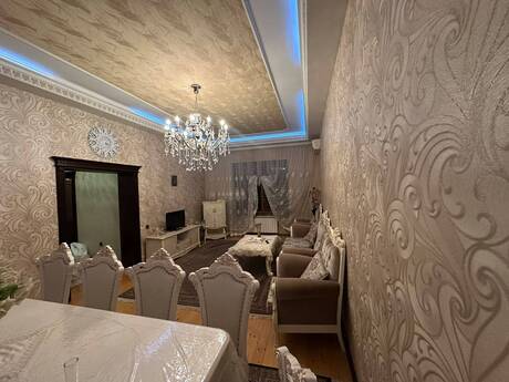7 otaqlı həyət evi/bağ evi - Biləcəri q. - 300 m²