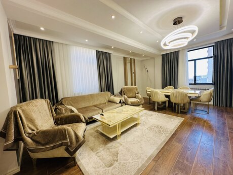 3-комнатная квартира, 137 м², 8 Noyabr: 480 000 ₼ 5