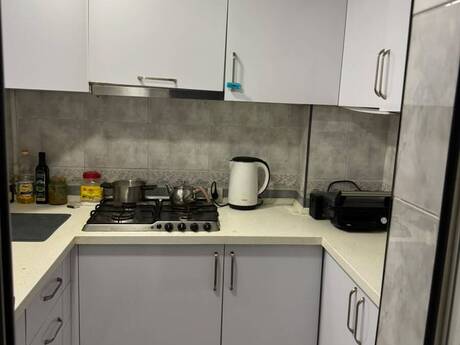 2 otaqlı köhnə tikili - Gənclik m. - 44 m²