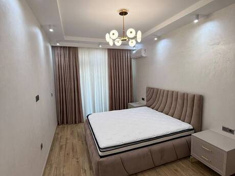 3 otaqlı yeni tikili - 8 Noyabr m. - 148 m²